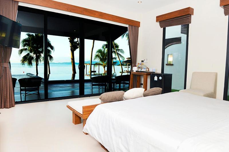 Samui Mermaid Beachfront Bang Rak Beach  Room photo